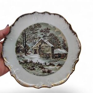 Currier‎ & Ives Decorative Plate "Old Homestead Winter" Gold Trim 8"